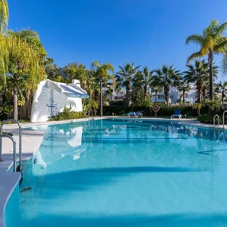Ar16 Alcazaba Lagoon Apartment *